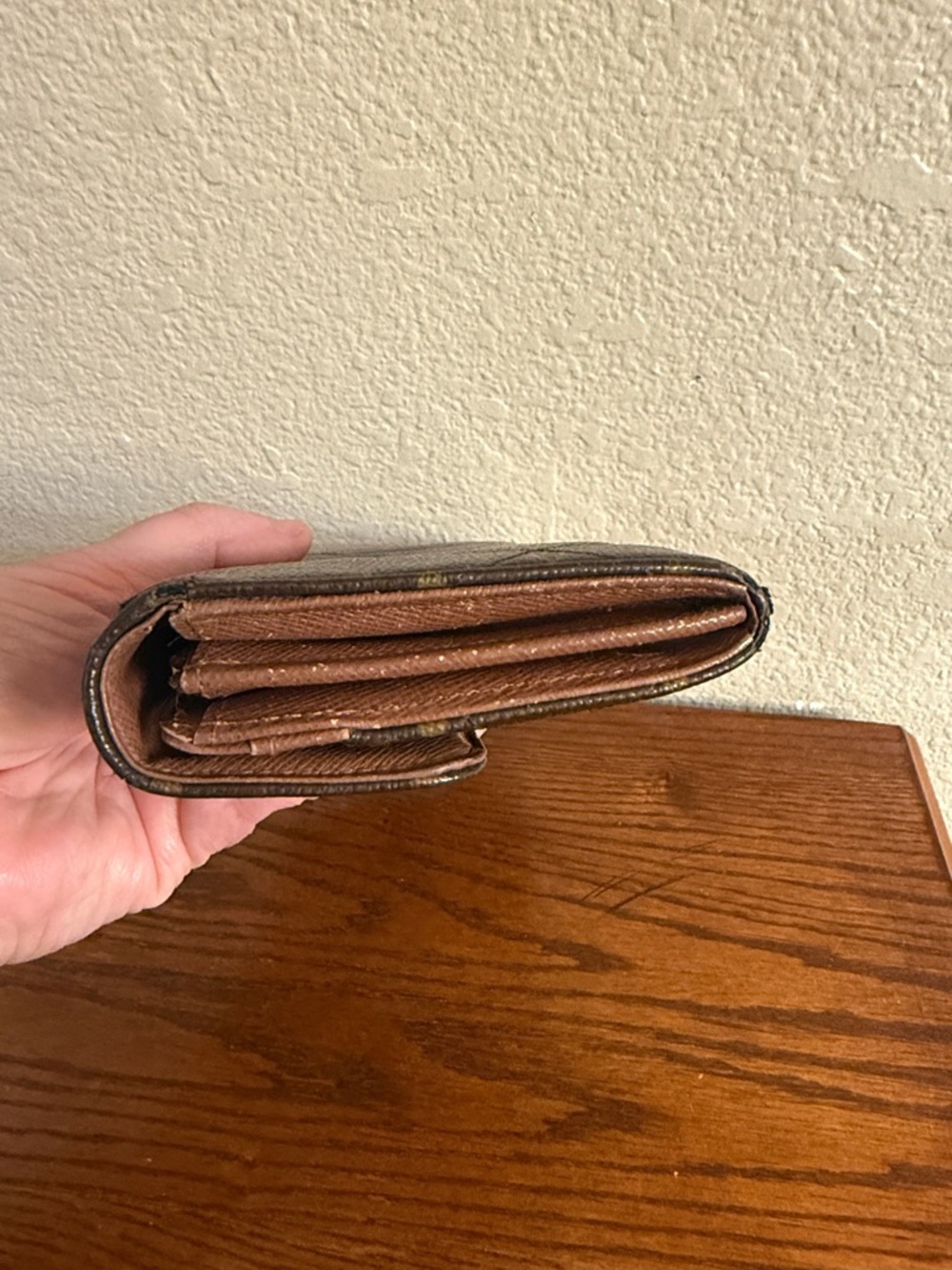 Louis Vuitton Etoile Sarah Monogram Quilted Brown Wallet with Gold SP5008 - Picture 4 of 16